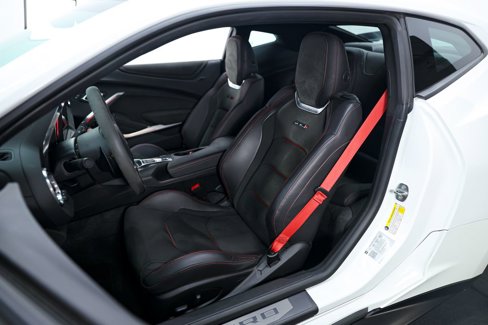 Used 2020 Chevrolet Camaro ZL1 image 17