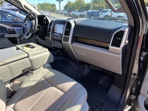 Used 2018 Ford F150 Lariat image 32