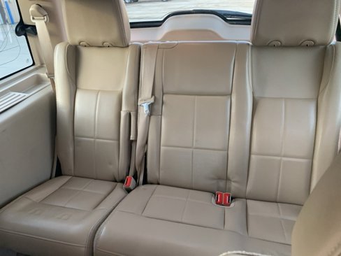 Used 2009 Lincoln Navigator 4WD image 11