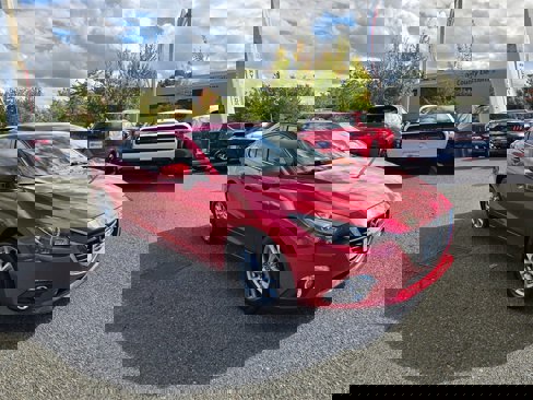 Used 2014 MAZDA MAZDA3 i Touring w/ Technology Package image 3
