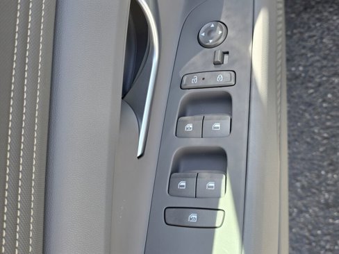 New 2025 Hyundai Elantra Sport image 18