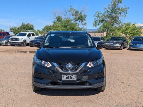 Used 2021 Nissan Rogue Sport SV image 2
