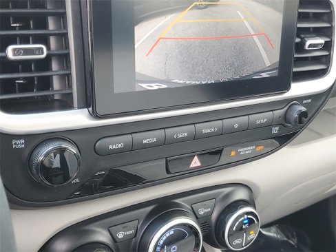 Certified 2023 Hyundai Venue SEL image 21
