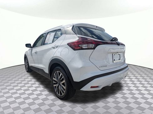 Used 2024 Nissan Kicks SV image 5