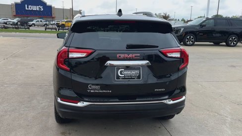 Certified 2024 GMC Terrain SLT image 7