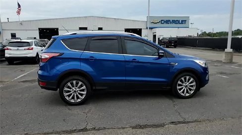 Used 2017 Ford Escape Titanium image 9