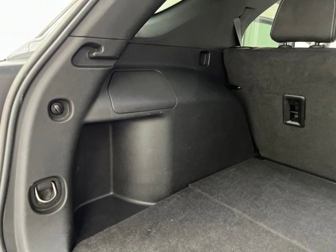 Used 2023 Chevrolet Equinox LT image 29