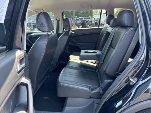 Used 2024 Volkswagen Tiguan SE image 18