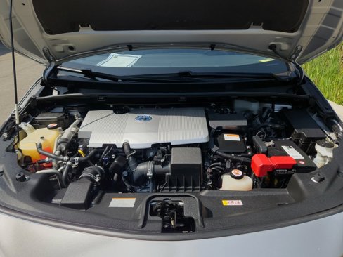 Used 2018 Toyota Prius Prime Premium image 25