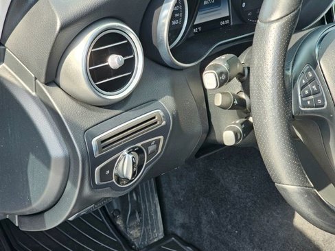 Used 2017 Mercedes-Benz C 300 4MATIC Sedan image 17