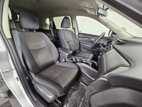 Used 2018 Nissan Rogue SV image 13
