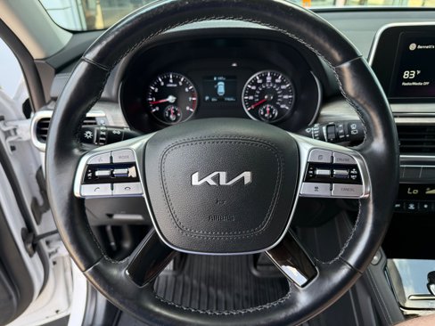 Used 2022 Kia Telluride EX w/ EX Premium Package image 19