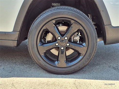 Certified 2021 Jeep Grand Cherokee L Laredo image 8
