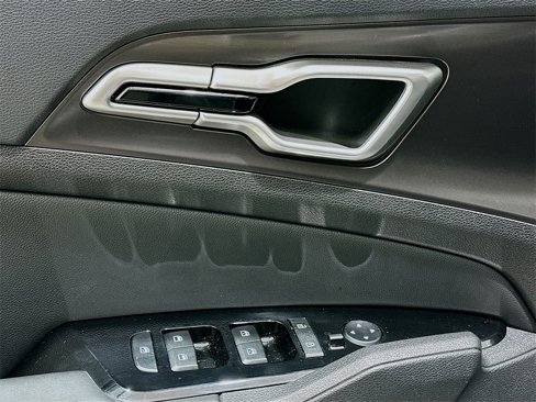 Used 2023 Kia Sportage EX image 18
