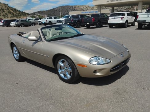 Used 1999 Jaguar XK8 Convertible image 14