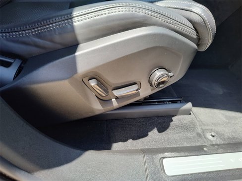 Used 2022 Volvo XC60 B5 Inscription w/ Advanced Package image 34