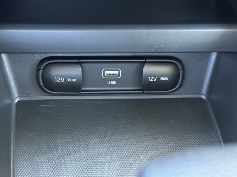 Certified 2025 Kia Soul LX w/ LX Technology Package image 23