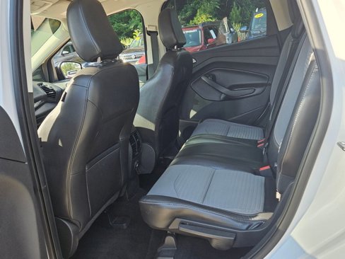 Used 2019 Ford Escape SE image 11
