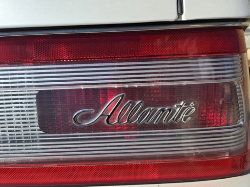 Used 1991 Cadillac Allante image 10
