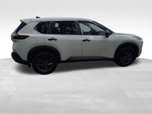 Used 2022 Nissan Rogue S image 7