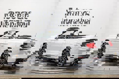 Used 2020 Ford Mustang Premium image 4