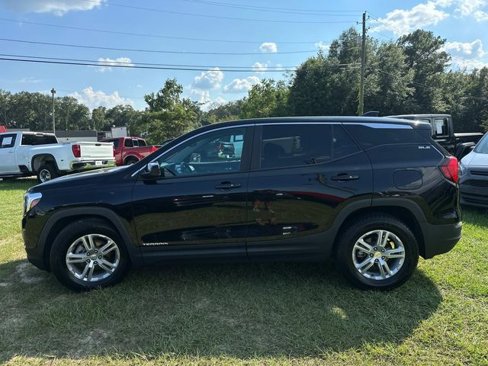 Used 2021 GMC Terrain SLE image 12