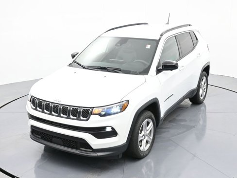 Used 2023 Jeep Compass Latitude w/ Convenience Group image 24