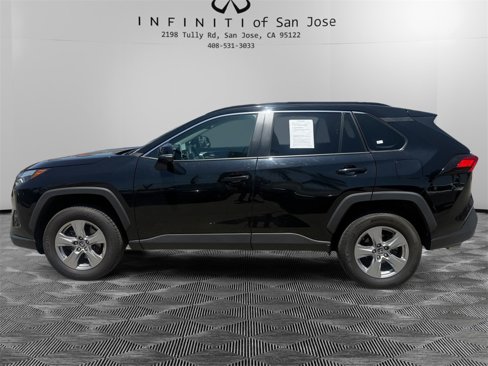 Used 2023 Toyota RAV4 XLE w/ Convenience Package image 8