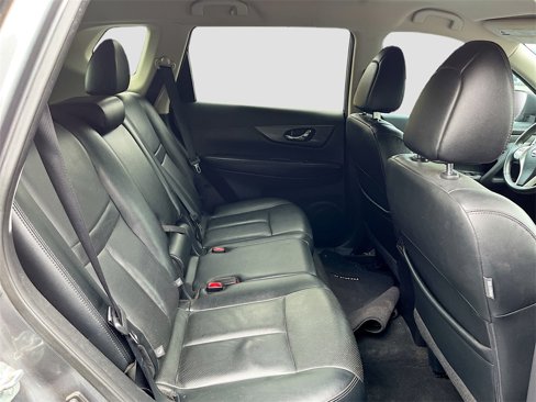 Used 2016 Nissan Rogue SL image 27