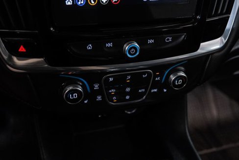 Used 2020 Chevrolet Traverse LT image 26