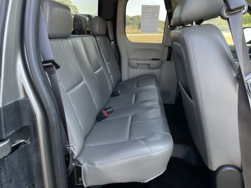 Used 2013 GMC Sierra 2500 W/T image 23