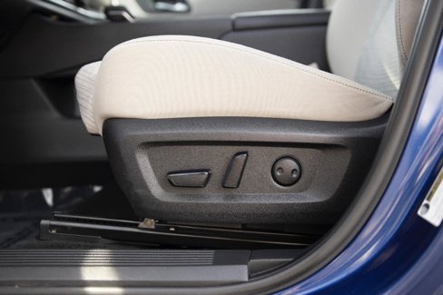Used 2021 Nissan Rogue SV image 13