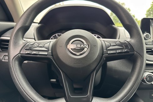 Used 2024 Nissan Altima 2.5 S image 17