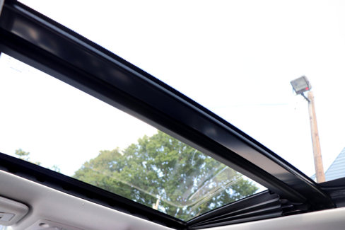 Used 2019 Nissan Rogue SV w/ Sun & Sound Touring Package image 21