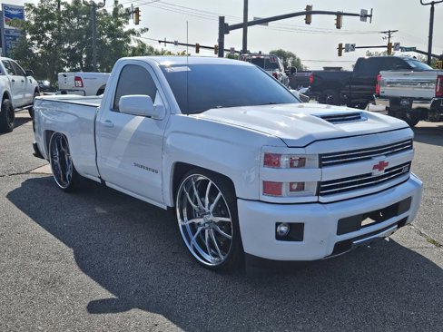 Used 2018 Chevrolet Silverado 1500 W/T w/ Trailering Package image 4