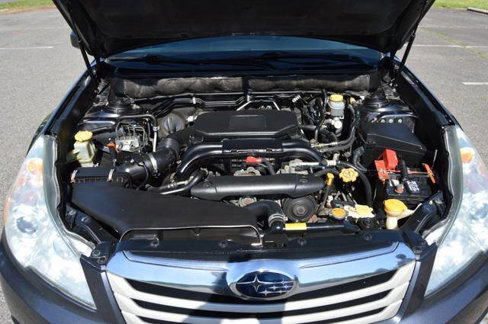 Used 2010 Subaru Outback 2.5i Premium w/ Protection Package 1A image 32