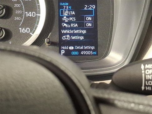 Used 2022 Toyota Corolla LE image 20