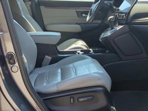 Used 2018 Honda CR-V Touring image 18