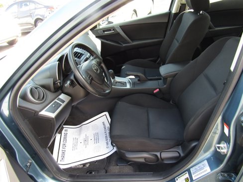 Used 2011 MAZDA MAZDA3 i Touring image 13