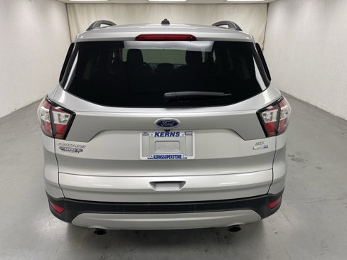 Used 2018 Ford Escape SE image 4