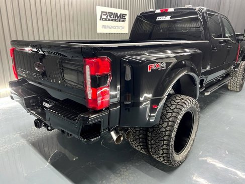 Used 2025 Ford F450 Lariat w/ FX4 Off-Road Package image 11