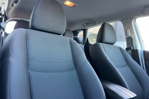 Used 2019 Nissan Rogue Sport S image 21