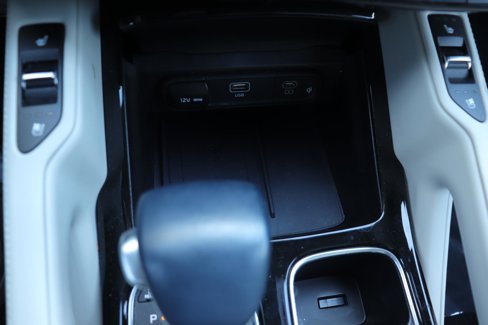 Used 2023 Kia Telluride EX w/ EX Captain's Chair Package image 40