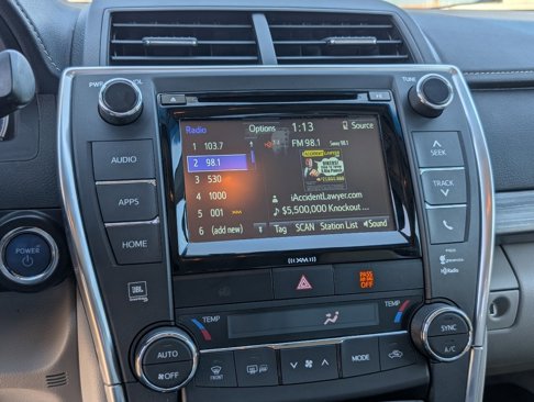 Used 2017 Toyota Camry XLE image 17