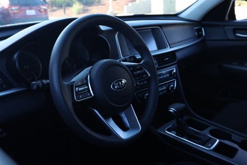 Used 2020 Kia Optima LX image 14
