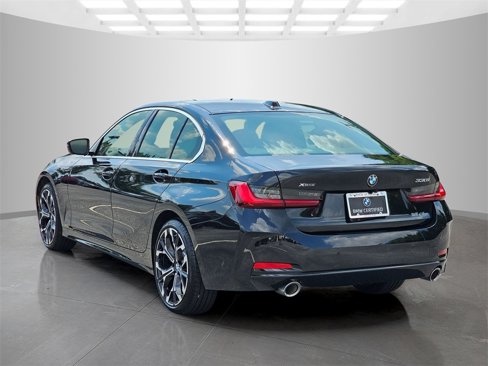 Certified 2025 BMW 330i xDrive Sedan image 4