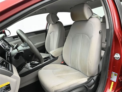 Used 2015 Hyundai Sonata SE image 12