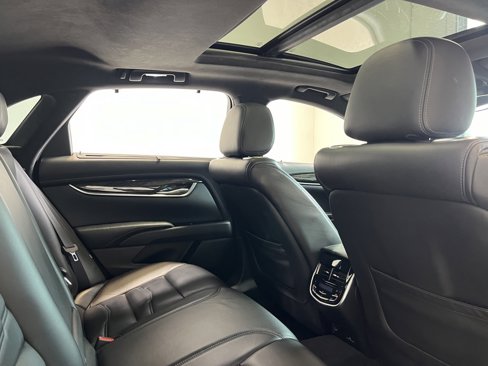 Used 2018 Cadillac XTS Platinum image 21