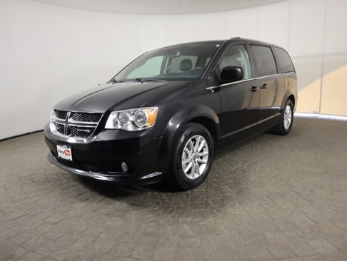 Used 2019 Dodge Grand Caravan SXT image 4
