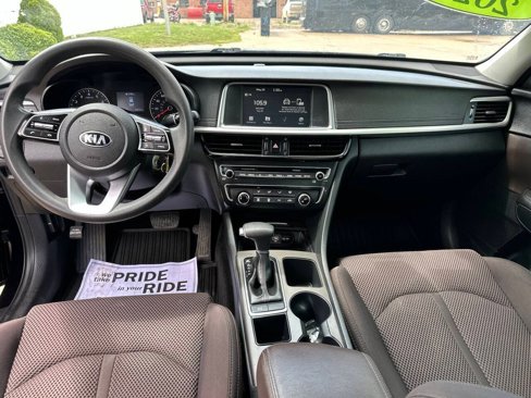 Used 2020 Kia Optima LX image 10